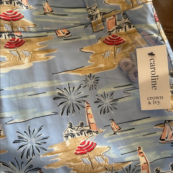 🌊✨ NWT Crown & Ivy Caroline 5” Printed Shorts – Coastal Beach Print – Size 8 - Picture 4 of 11